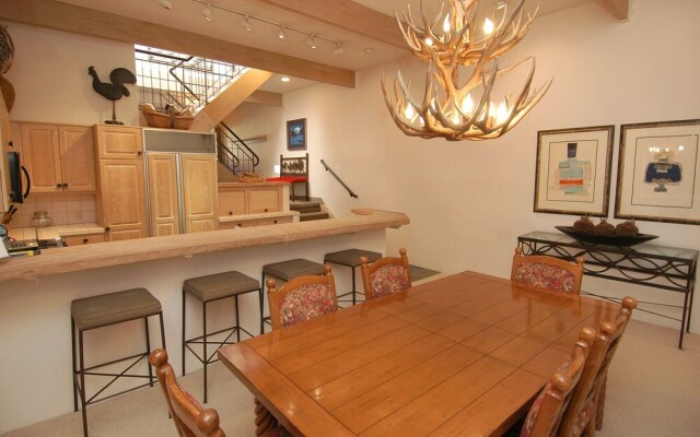 Clarendon by Frias Properties