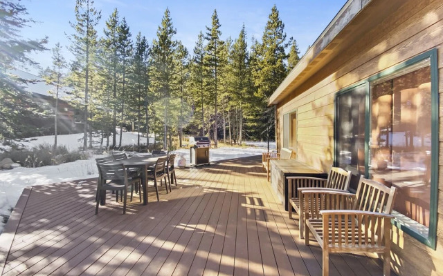 Skadi's Place 3 Bedroom Home by Redawning