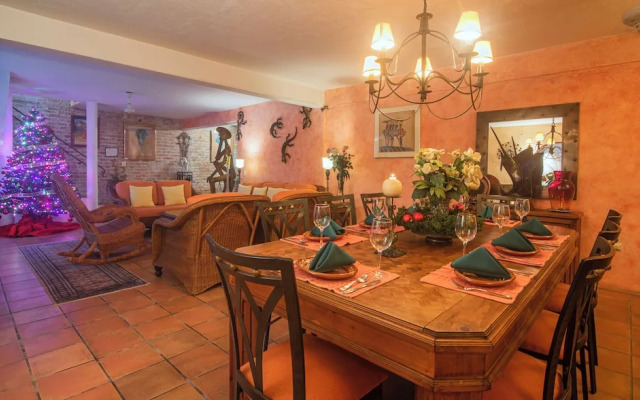 Casa Romance Escondido