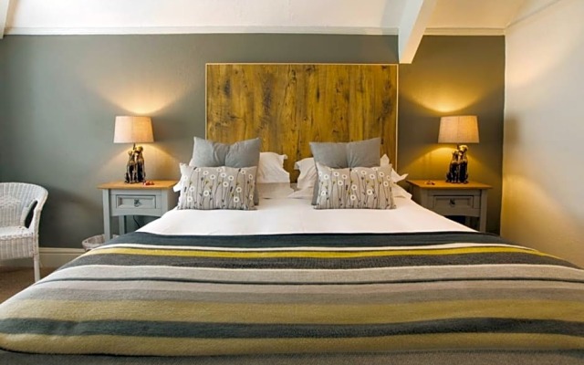 Hunters Lodge Inn
