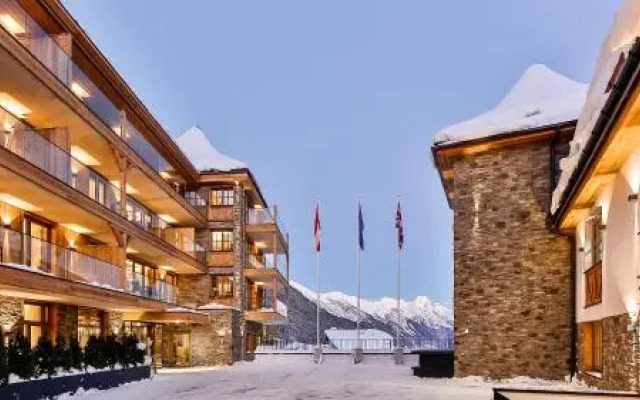 Mountain Spa Residences