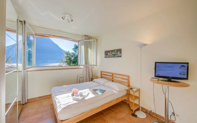 Gelsomino Apt. 5 Front Lake