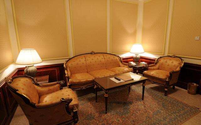 Falaj Daris Hotel