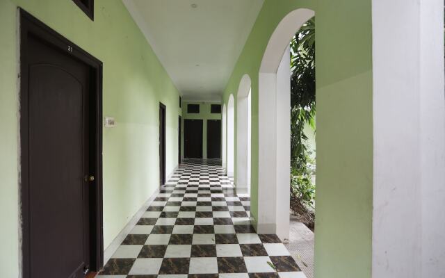 OYO 19514 Hotel Park Regency