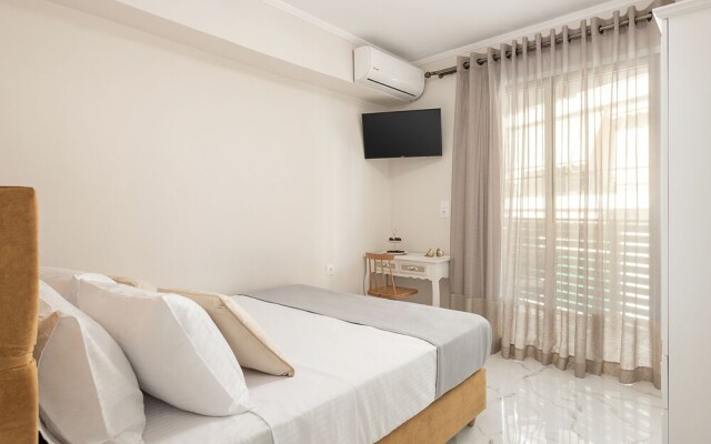 Elvira City Apartment