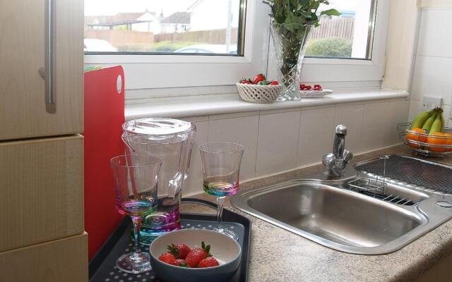 Hla - King Court Apartment 2