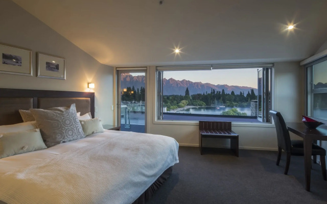 Shotover Penthouse & Spa by Staysouth