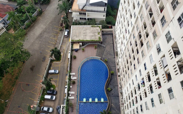 Nice And Comfort 2Br At Belmont Residence Puri Apartment