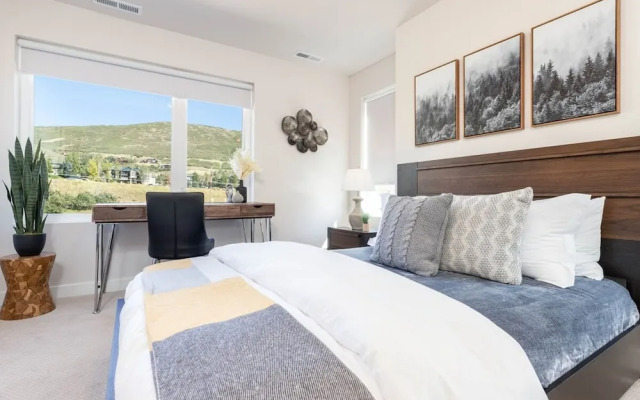 Hot Tub- Spacious-4br-deer Valley-mountain-view