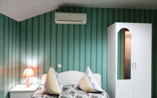 Gostevoj Dom "Na Terskoj 165"