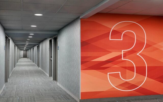 Holiday Inn Express Williamsbrg Busch Gardens Area by IHG