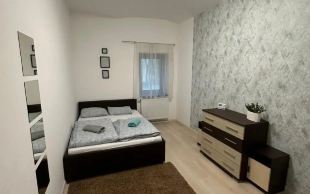 Árvíz Apartman
