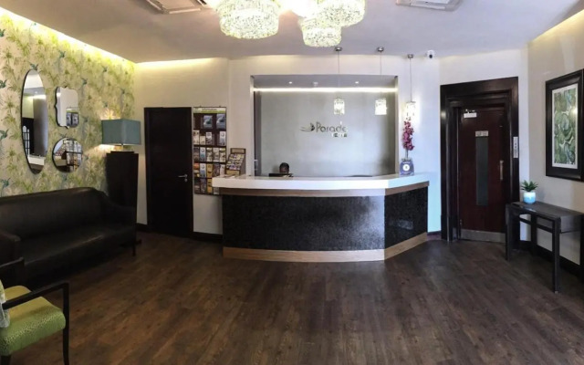 Parade Hotel