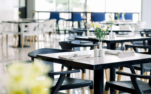 Park Inn By Radisson Clark