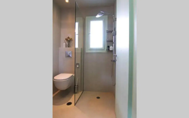 Charming Rooftop Nest with awesome Acropolis view Downtown Athens