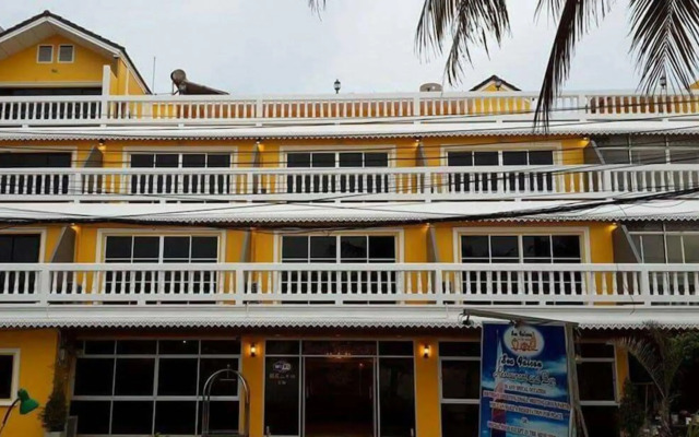 Sea Falcon Hotel