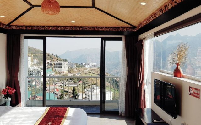 Phuong Nam Mountain View Hotel