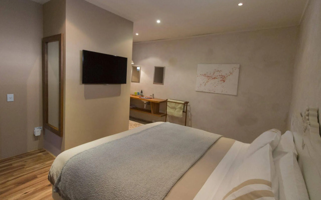 Woodstock Suite