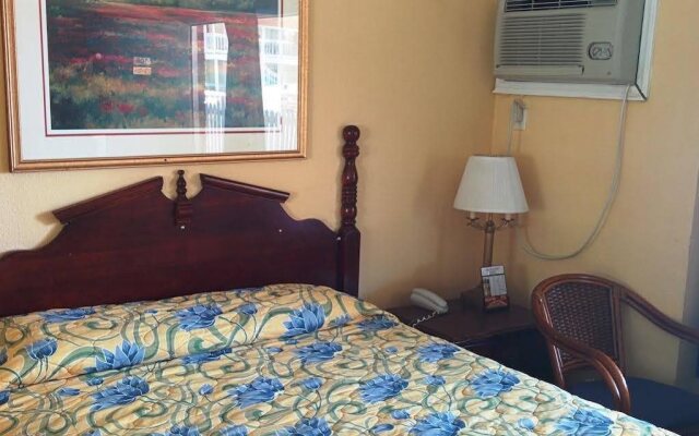 Hurl Rock Motel