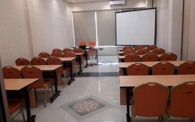 Fortune Front One Hotel Kendari