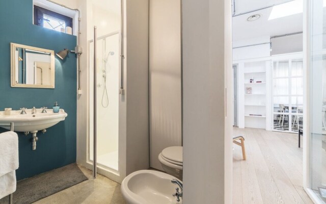 Cosy Modern Studio Flat Close to Metro Piramide