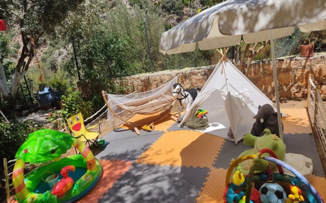 Ata Bungalow Evleri Kas