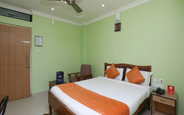 Hotel Sambit International by OYO Rooms