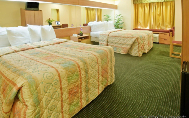 H3 Inn & Suites LAX Airport