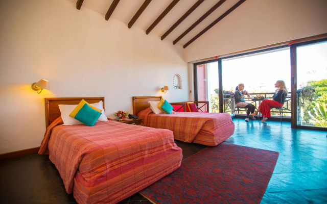 Shangri-La Village Resort