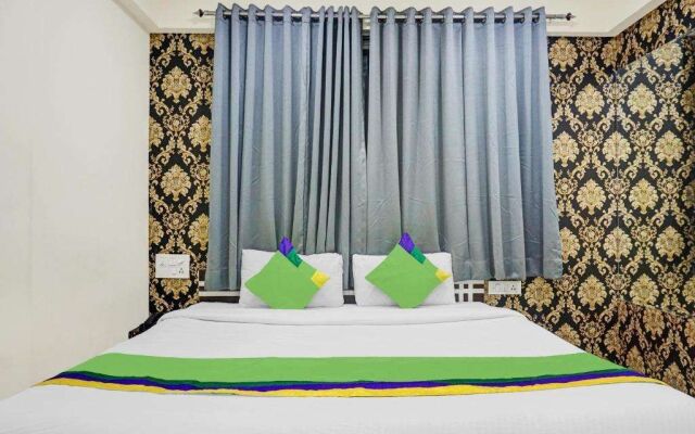 Treebo Trend Emerald Tree Chakan
