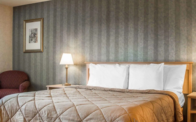 Holiday Inn Express Santa Rosa North by IHG