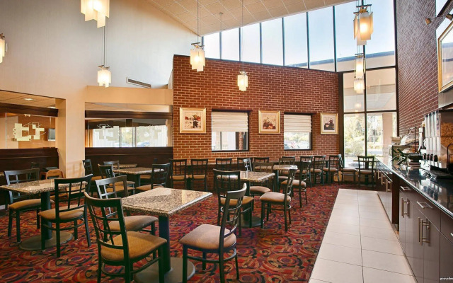 Best Western Plus Reading Inn & Suites