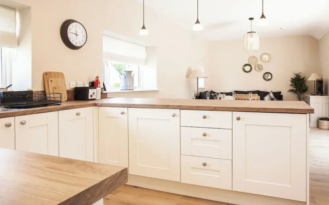 The Barn Longhope-Luxury Barn Conversion