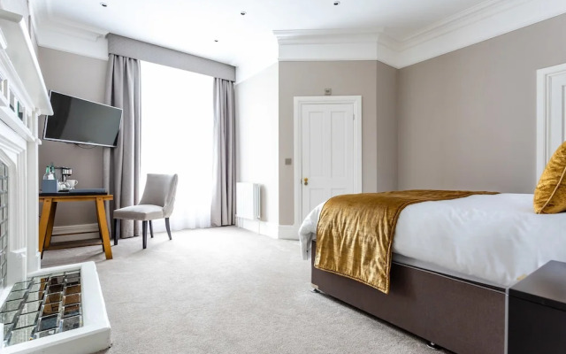 Lanelay Hall Hotel & Spa