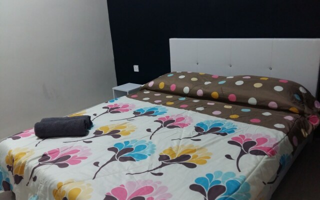 Rest Inn Mutiara at Homestay Gemas