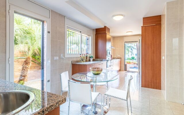 Simplistic Villa in Empuriabrava With Private Pool