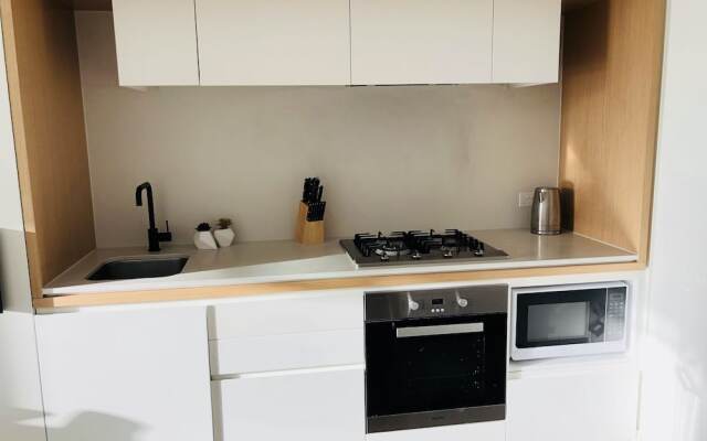 Explore Docklands Lovely Apartment LVL8