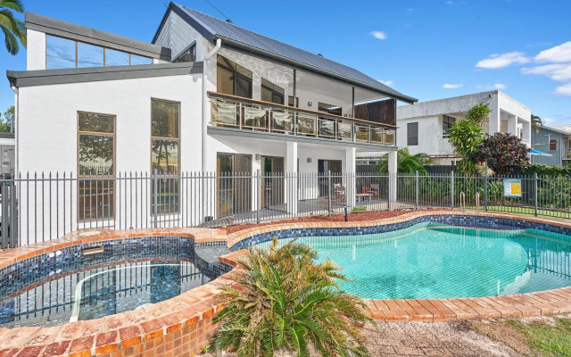 Casuarina Beach Front Escape