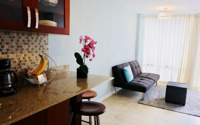 Ilikai Marina Condo Vacations