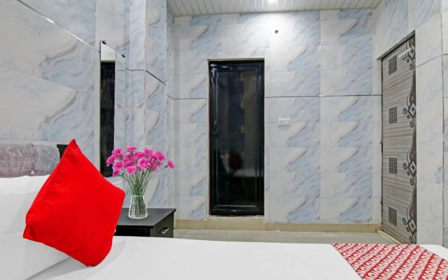 OYO Flagship 70081 Hotel You & Me