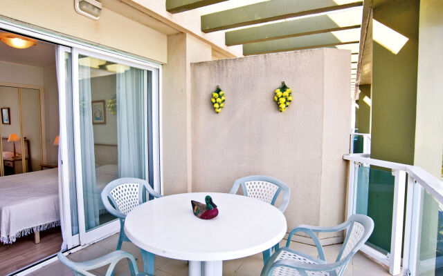 Golden Life - Two Bedroom No.2