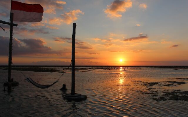Dpm Gili T Diving Hostel & Bar