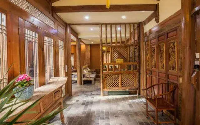 Yunmengze Hostel