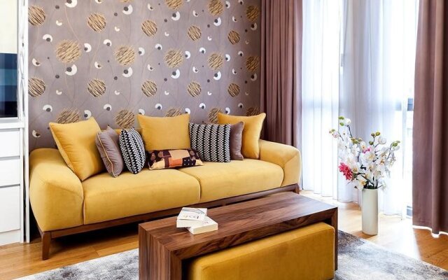 Mera Suites