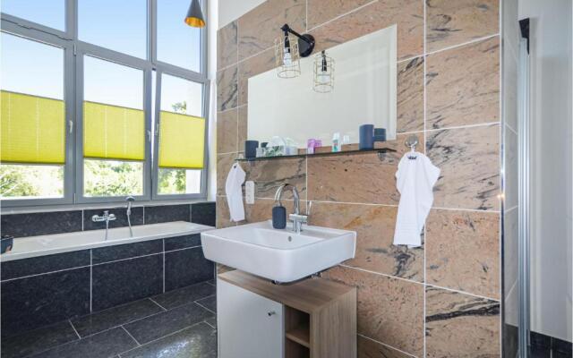 Beautiful Apartment in Pirna With 3 Bedrooms and Wifi