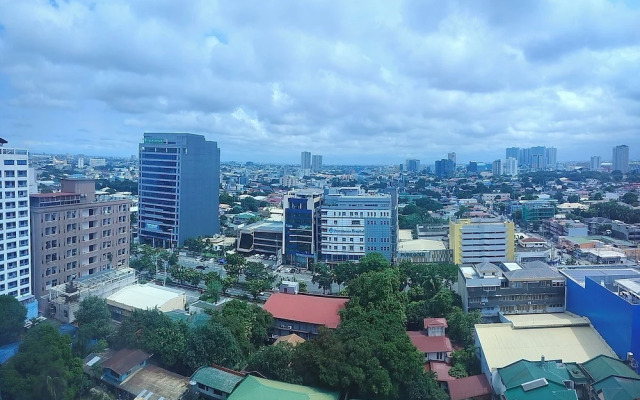 Tum's Mplace Staycation 17th Floor Tower D