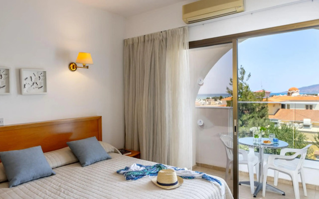 Stephanos Hotel Apts