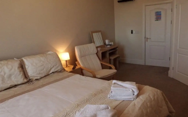 The Golden Lion Hotel