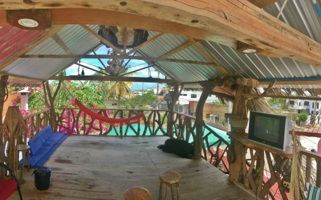 Lonesome George Ecolodge