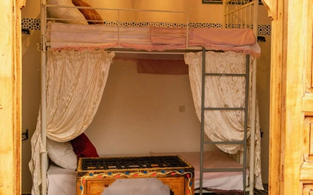 Sendis Hostel